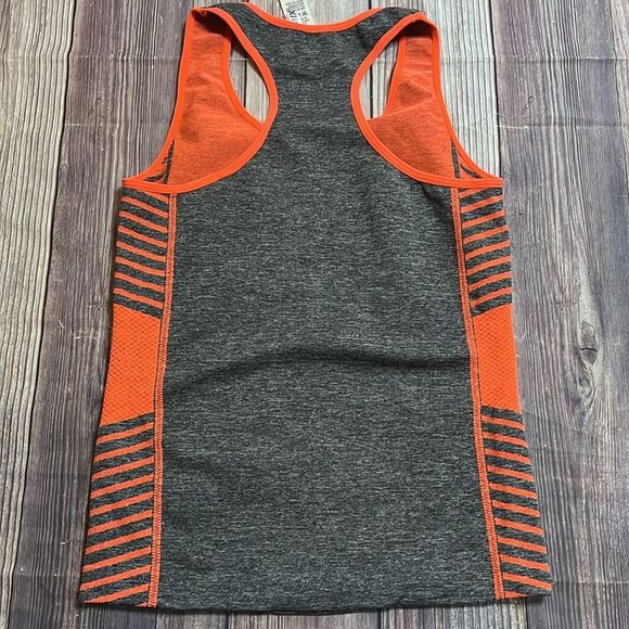New Mix Women’s Racerback Athletic Tank OS - Picture 5 of 5